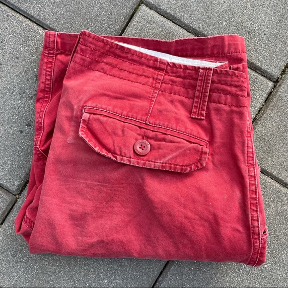 Guess Red Cargo shorts - size 33 - Picture 7 of 7